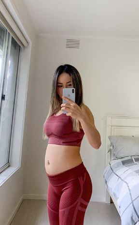 Chloe Ting bloating due to her condition.